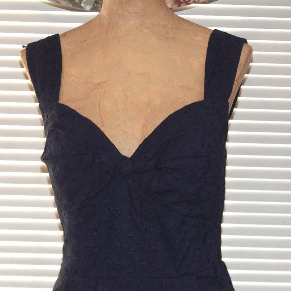 NWOT Pulitzer Navy Blue Dress size 2 - Picture 2 of 3